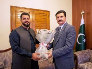 Alhamdulilah-a-meeting-between-CEO-Forces-Group-of-Colleges-Mr.-Burair-Nazir-and-Honble-Governor-KPK-Mr.-Faisal-Karim-Kundi-2